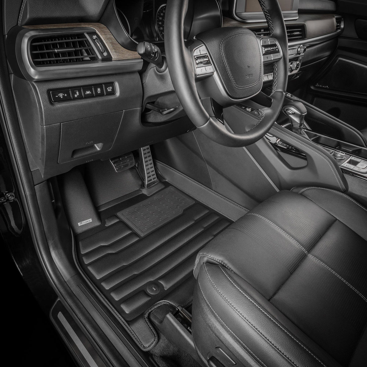 Infiniti QX80 7-Seater With Large Rear Console